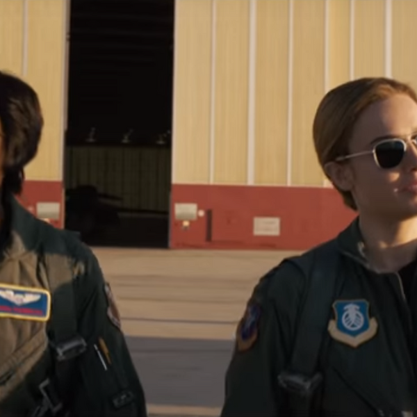 Captain marvel aviator 2024 sunglasses