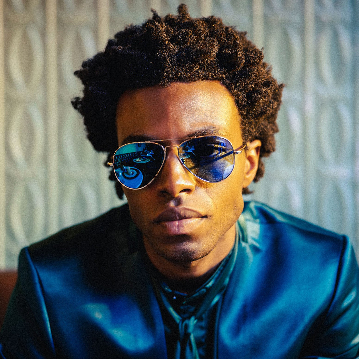 Randolph Concorde サングラス Concorde 23K White Gold & Blue Hydro Sunglasses | Randolph USA